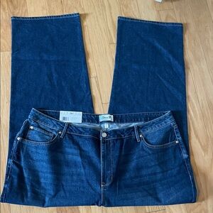 Seven7 women’s Dark Blue Relaxed Jeans size 20W brand new with tag